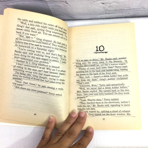 Goosebumps R.L. Stine Let's Get Invisible Vintage Paperback 8 Book Bundle - Picture 12 of 16